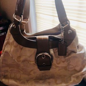 Coach shoulder bag, nude